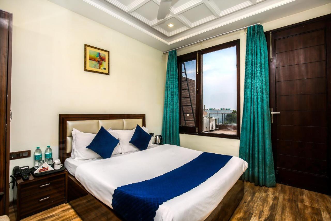 Hotel Wisteria -Main Highway Hotel Zirakpur Exterior foto